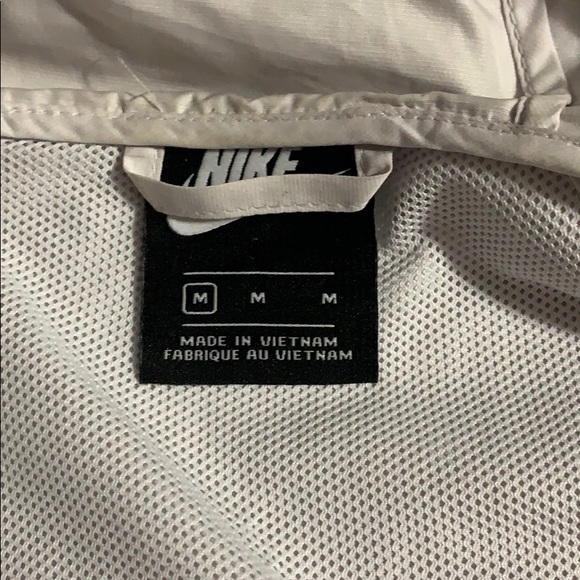 Nike Windbreaker - Picture 2 of 2